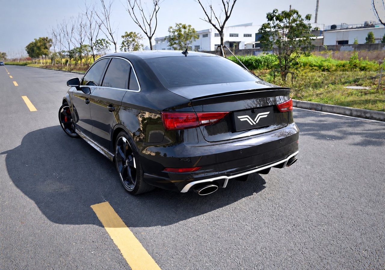 Audi RS3 2.5T Titanium