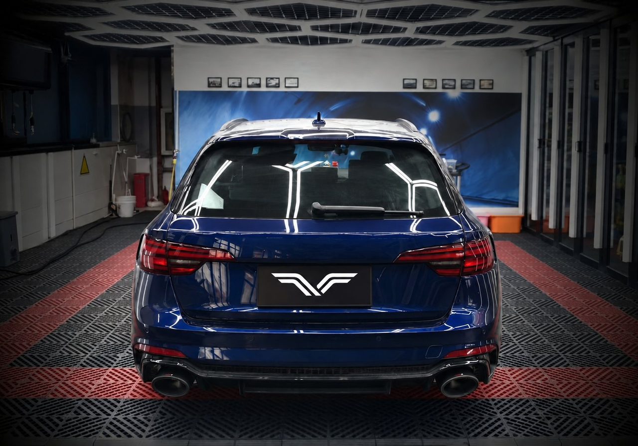 Audi RS4 2.9T Titanium