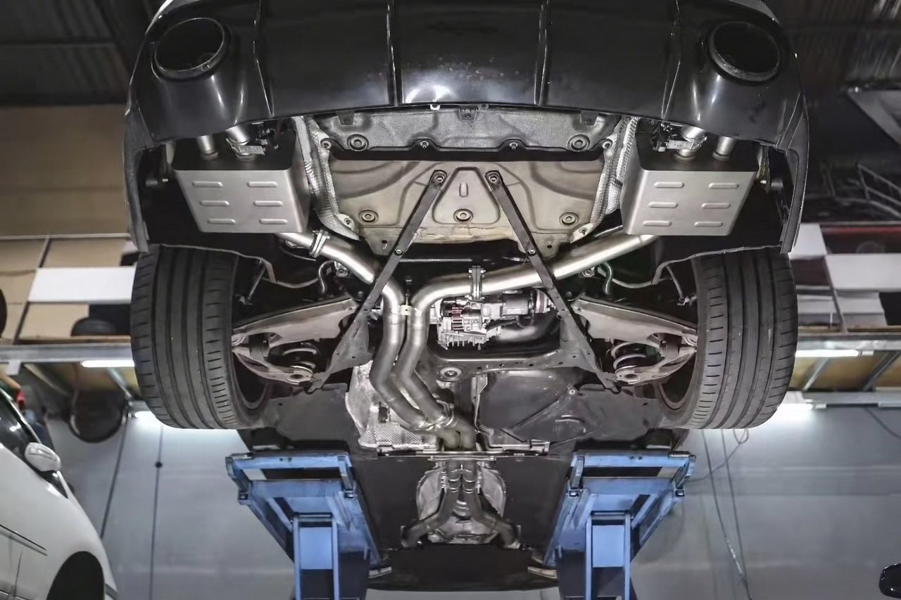 Audi RS7 4.0T C7 Vorderrohr / Cat-Back aus Edelstahl