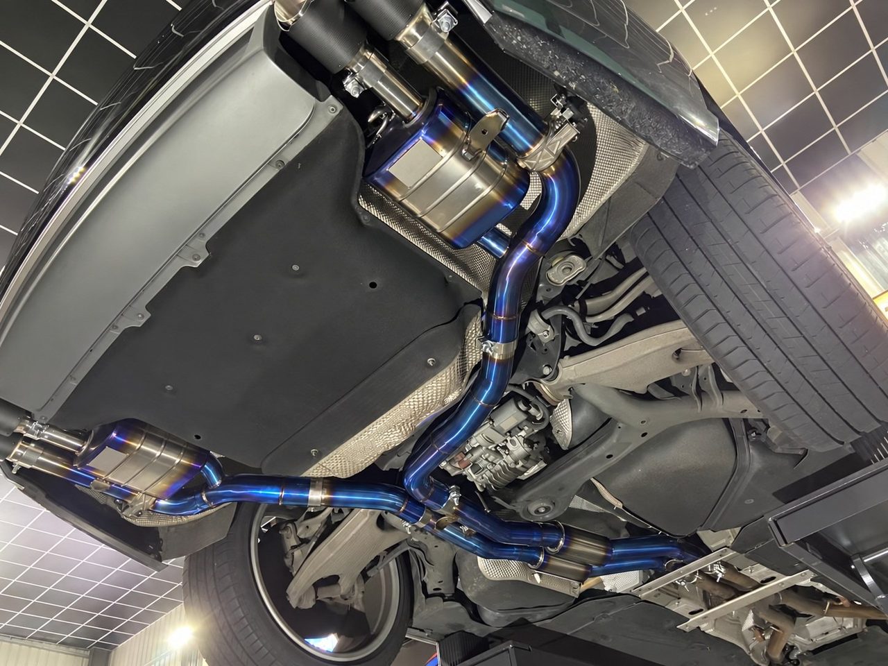Audi S8 D4 4.0T V8 Plus Titanium