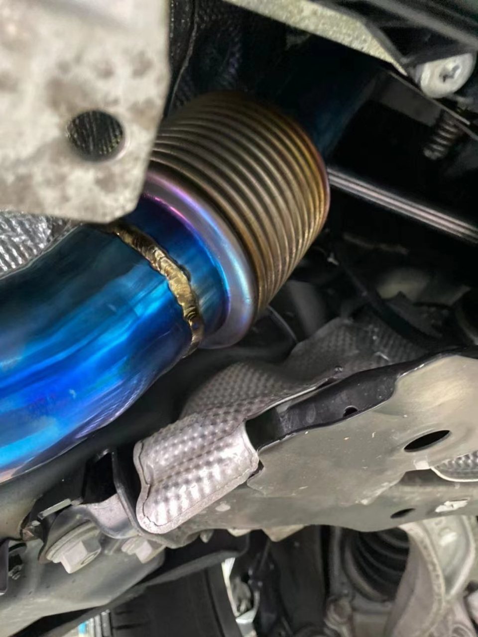 Audi SQ5 3.0T V6 2021 Vorderrohr / Cat-Back