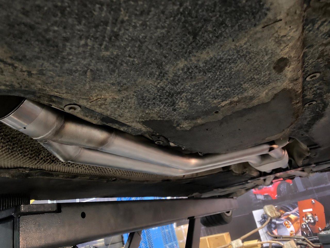BMW 740i F02 Cat-Back aus Edelstahl