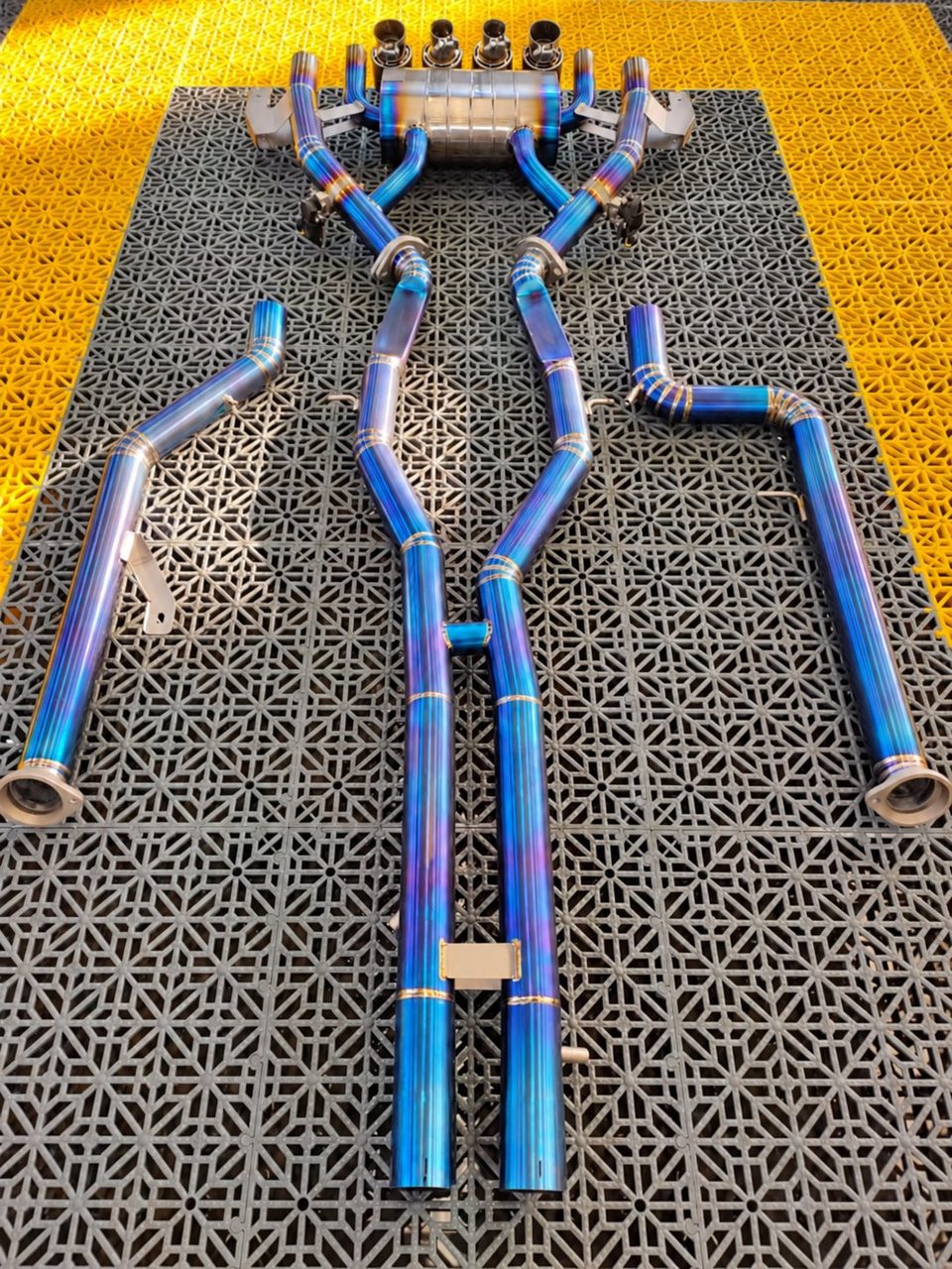 BMW G80 M3 Titanium Cat-back, blue finish