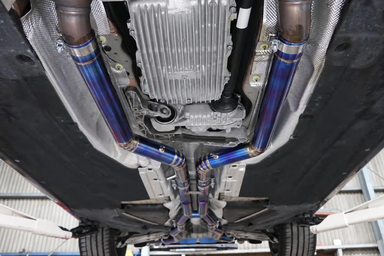 BMW M8 F91 / F92 / F93 4.4T Abgasanlage aus Titan