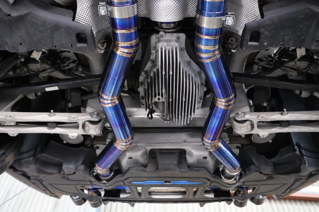 BMW M8 F91 / F92 / F93 4.4T Abgasanlage aus Titan