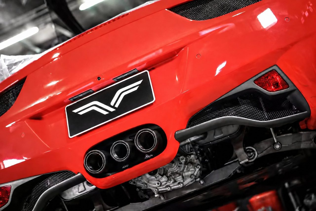 Ferrari 458 Abgasanlage aus Titan