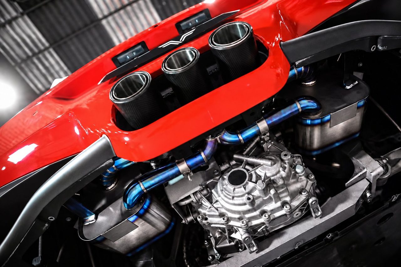Ferrari 458 Abgasanlage aus Titan