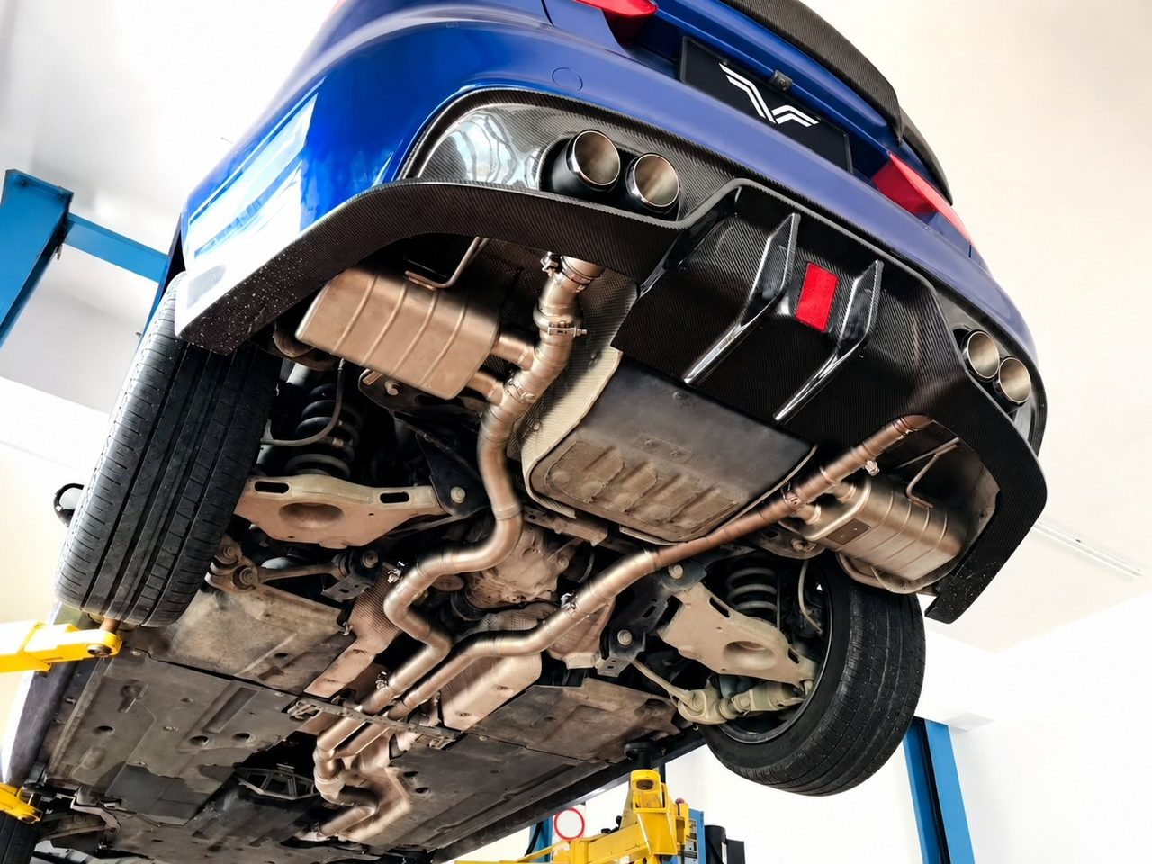 Jaguar XE 2.0T Downpipe