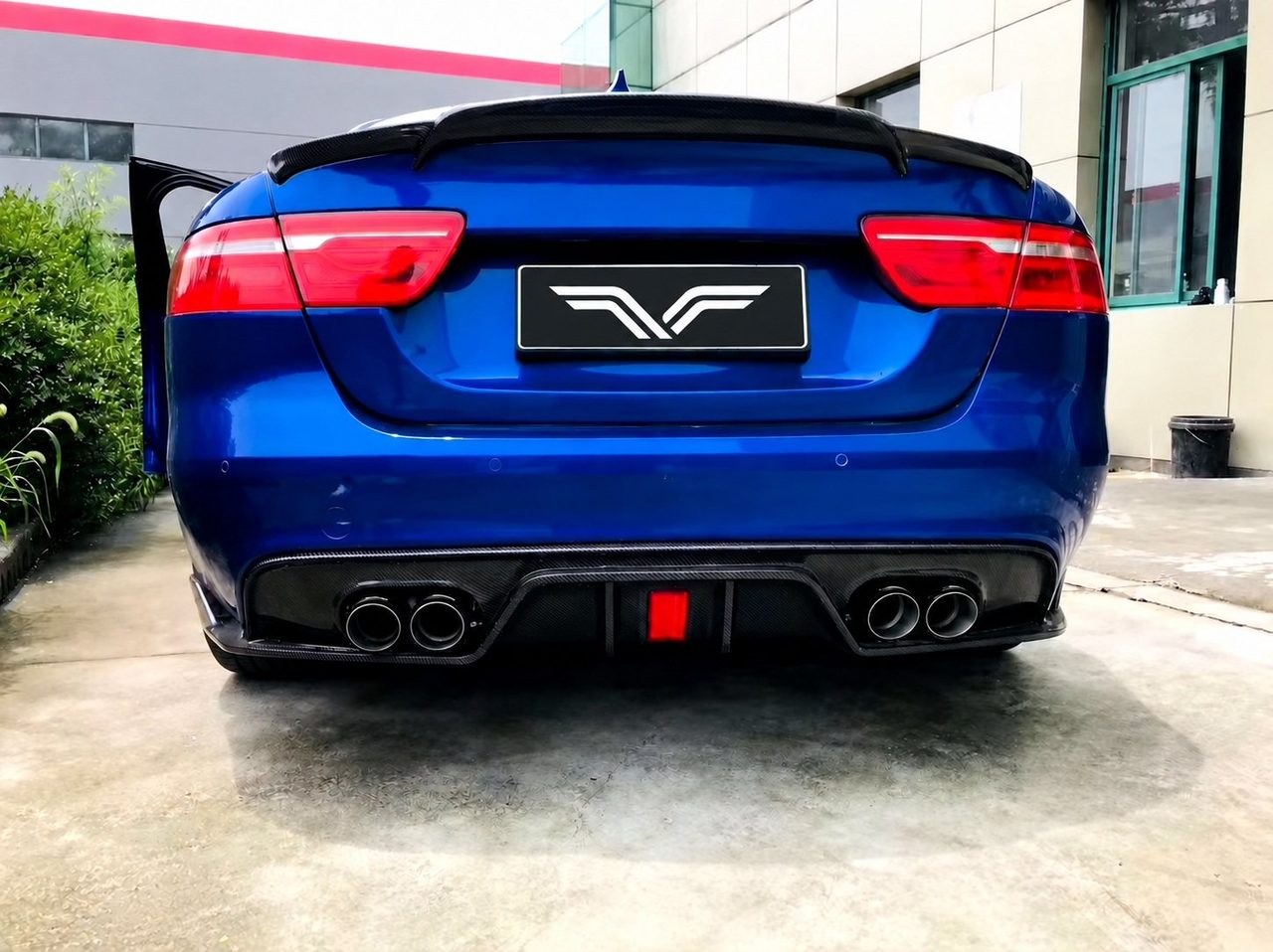 Jaguar XE 2.0T Downpipe