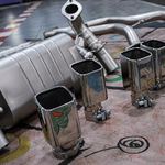Land Rover Defender 3.0T Titanium, quad square tips — 3