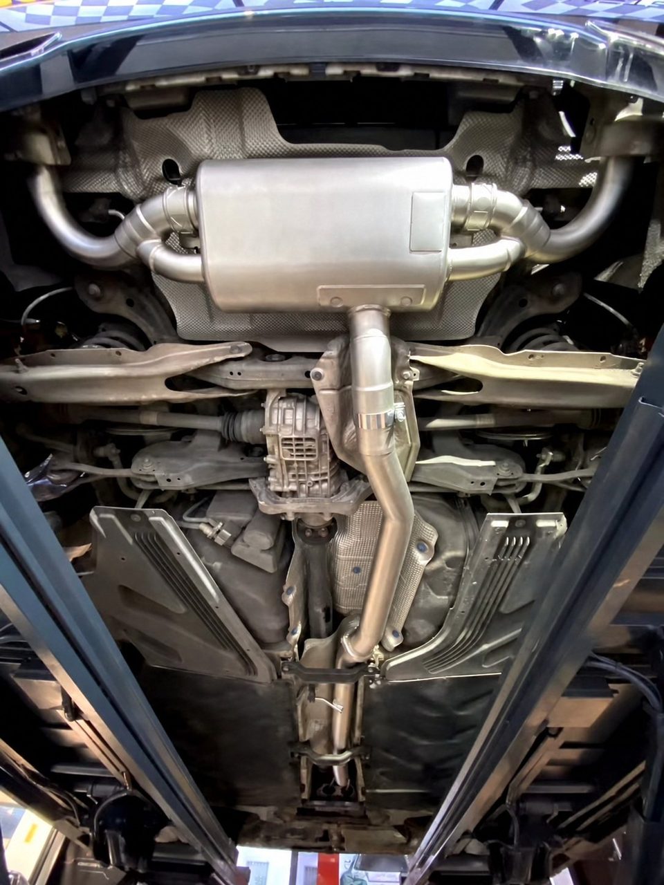 Mercedes-AMG A45 2.0T W177 Abgasanlage