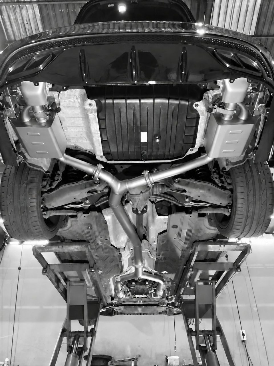 Mercedes-AMG C43 3.0T Abgasanlage aus Titan
