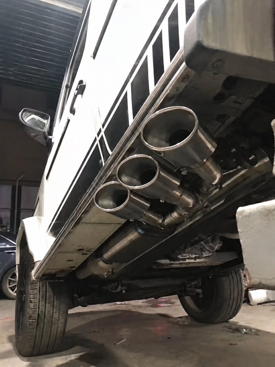 Mercedes-AMG G500 Abgasanlage aus Titan