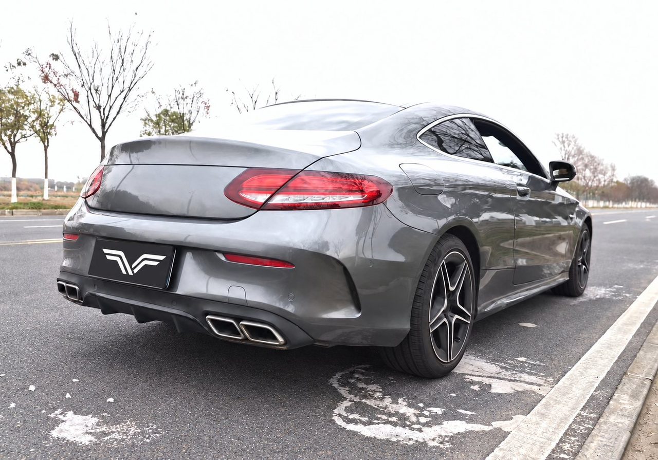 Mercedes-AMG W205 C260