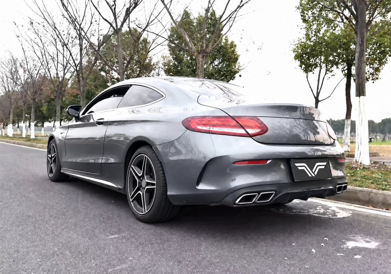 Mercedes-AMG W205 C260