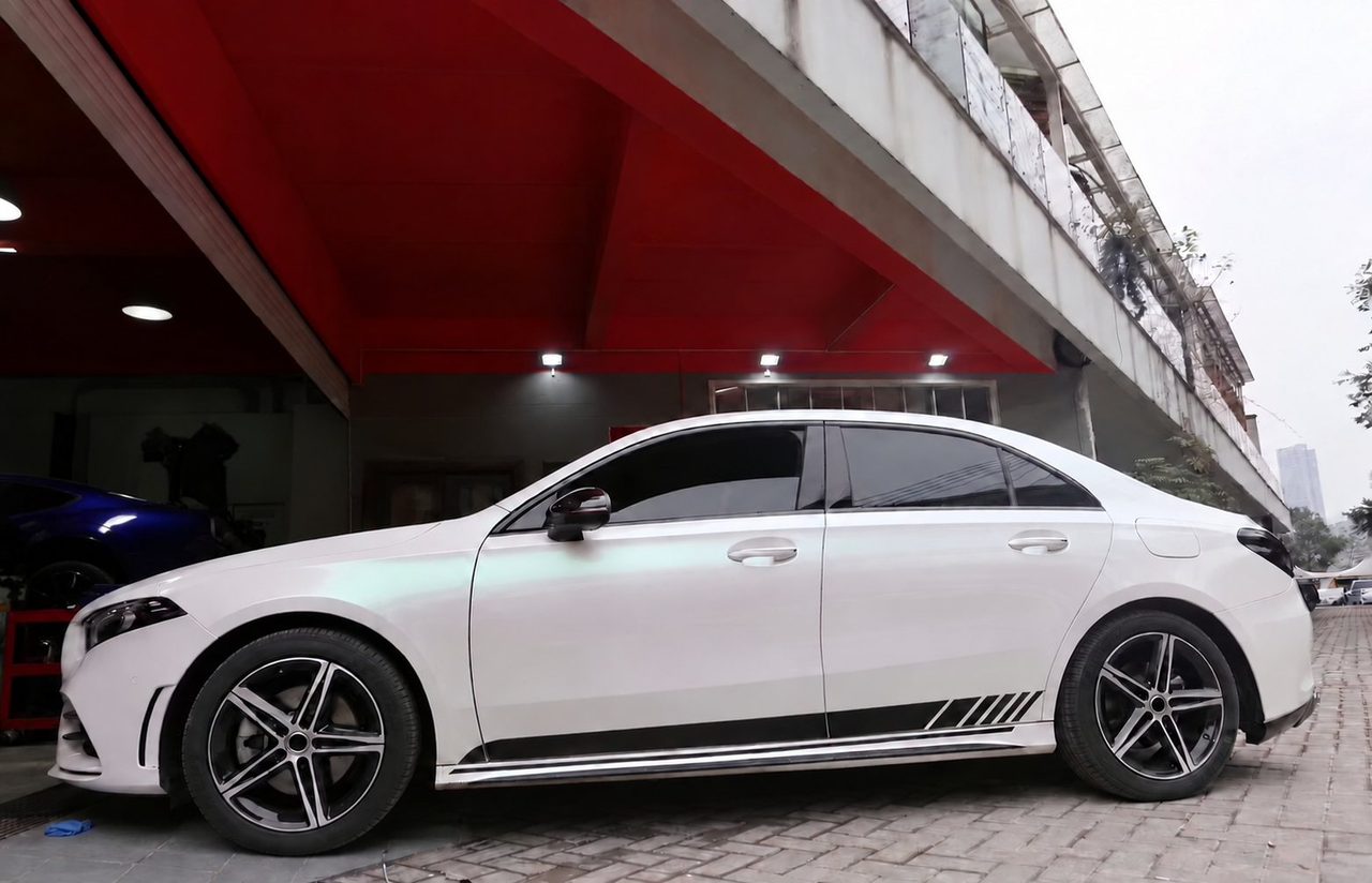 Mercedes-Benz A220 2.0T
