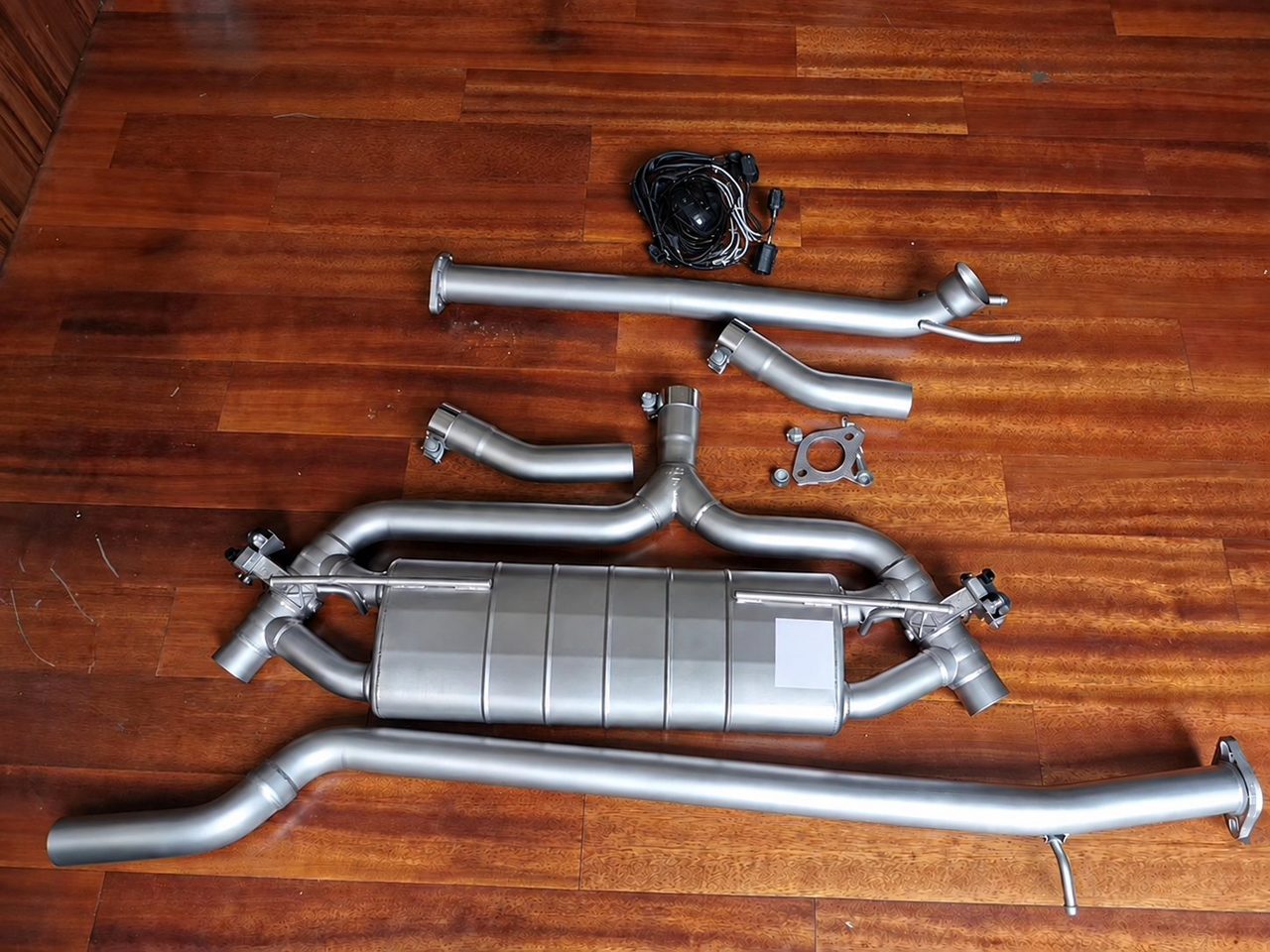 Mercedes-Benz CLA200 Abgasanlage