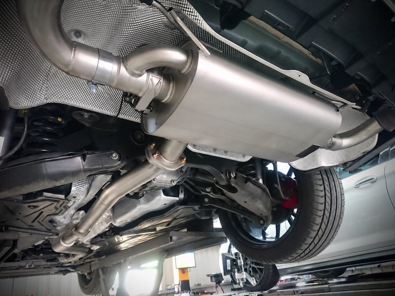 Mercedes-Benz GLC260 / 300 2.0T