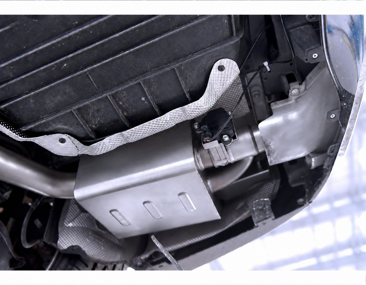 Mercedes-Benz W205 C-Class C180 / C200 / C260 / C300 1.6T / 2.0T