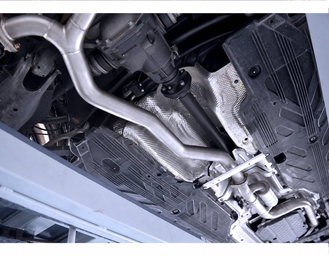 Mercedes-Benz W205 C-Class C180 / C200 / C260 / C300 1.6T / 2.0T