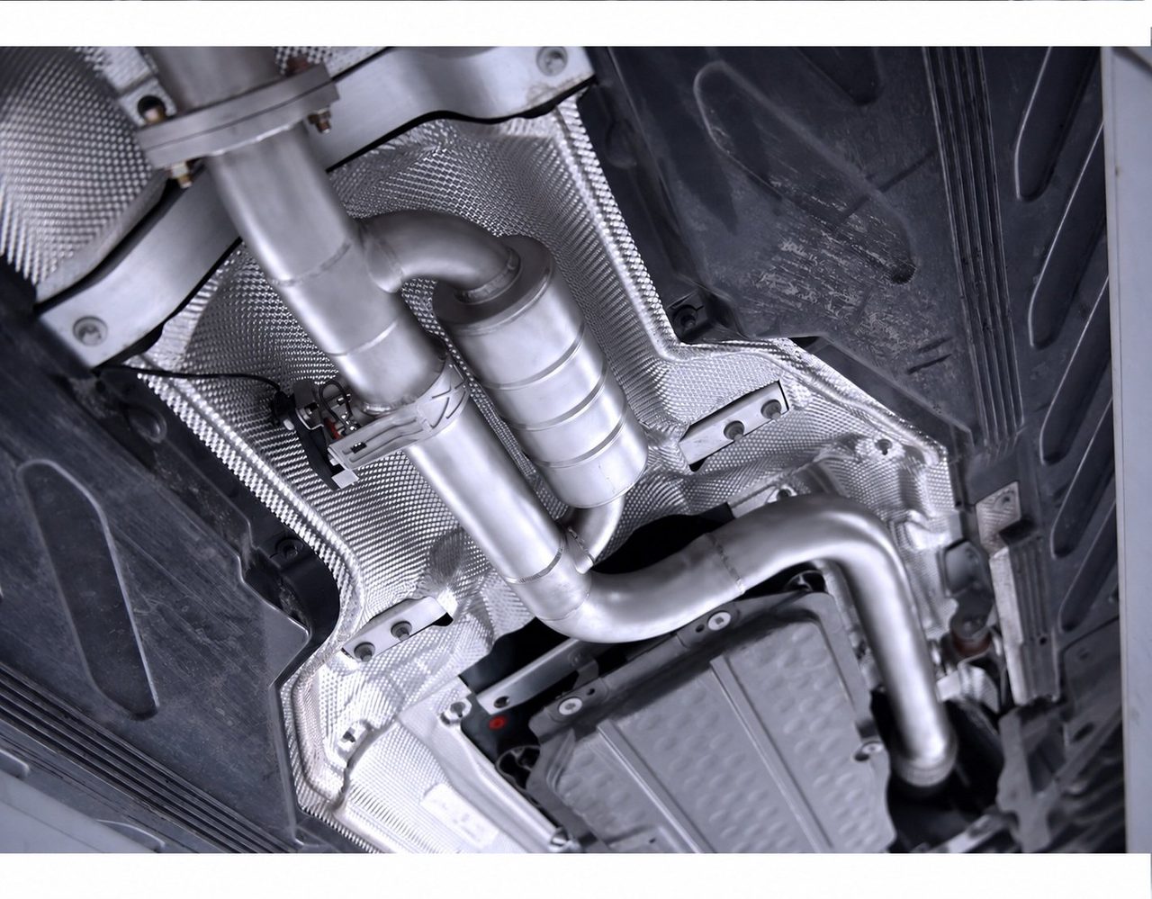 Mercedes-Benz W205 C-Class C180 / C200 / C260 / C300 1.6T / 2.0T