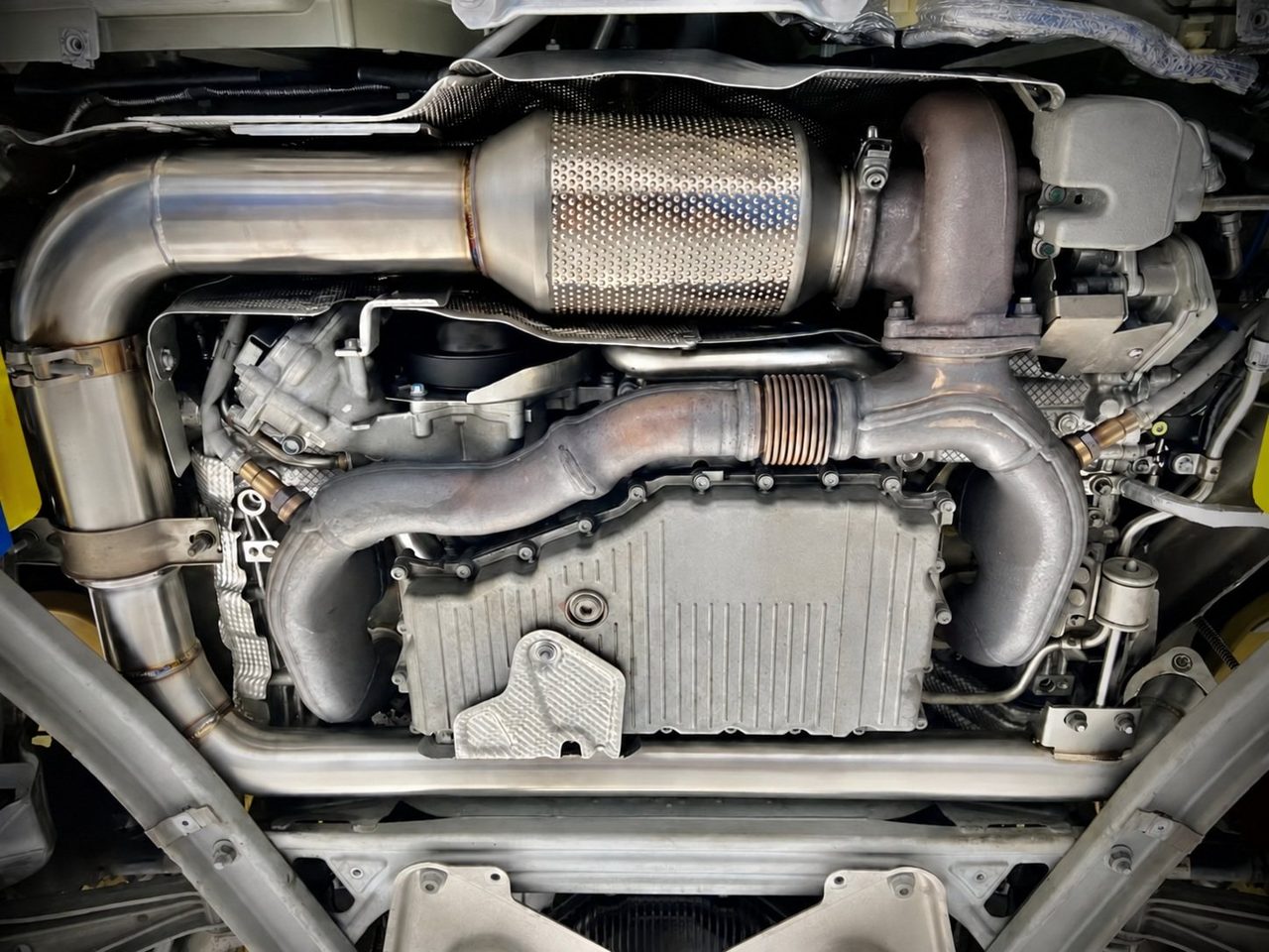 Porsche 718 2.0T / 2.5T Titanium Rear section, gold finish