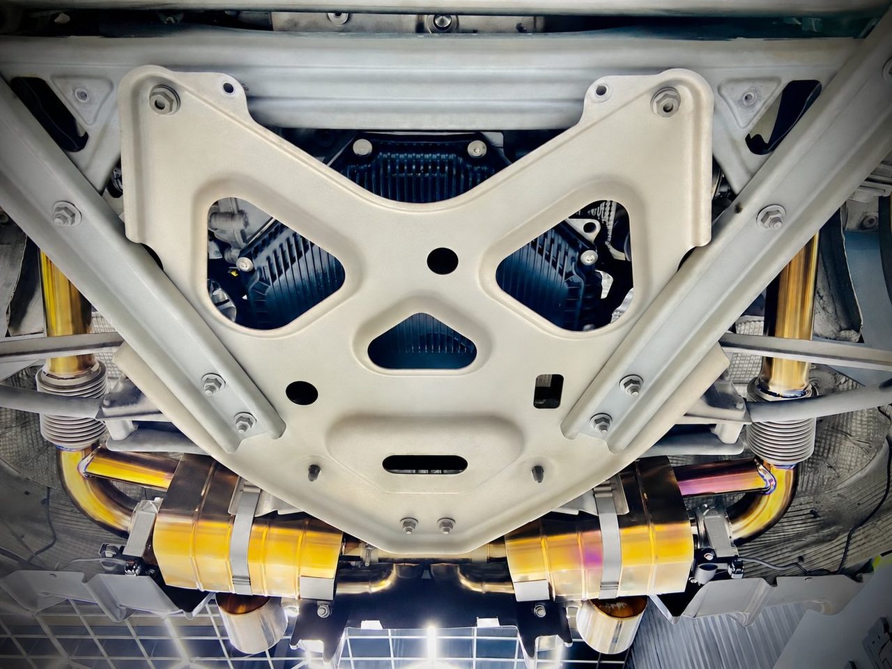 Porsche 718 2.0T / 2.5T Titanium Rear section, gold finish