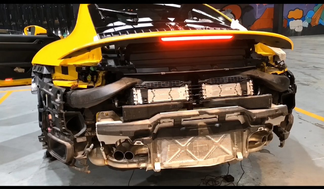 Porsche 911 992 Abgasanlage aus Edelstahl