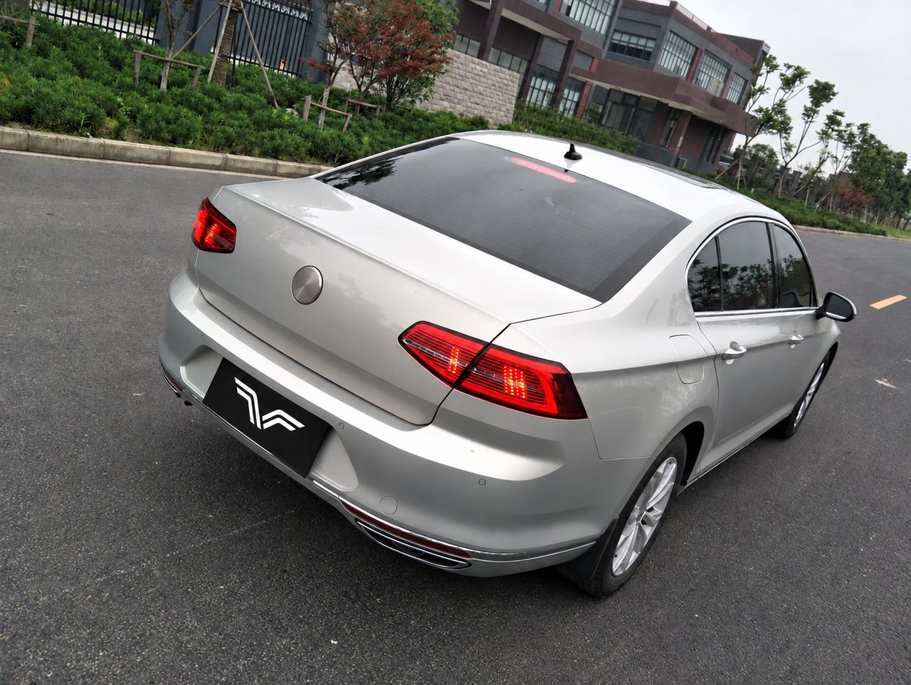 Volkswagen Magotan 1.4T / 1.8T / 2.0T / 3.0