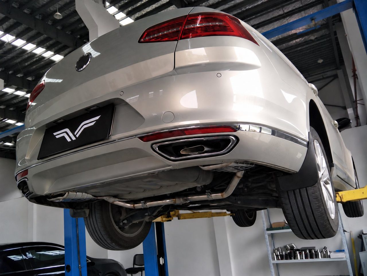 Volkswagen Magotan 1.4T / 1.8T / 2.0T / 3.0
